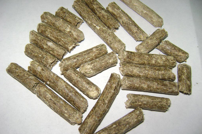 秸稈粉碎機讓秸稈焚燒現象從此消失且搖身一變成為農業(yè)種植新肥料(圖3) 秸稈顆粒