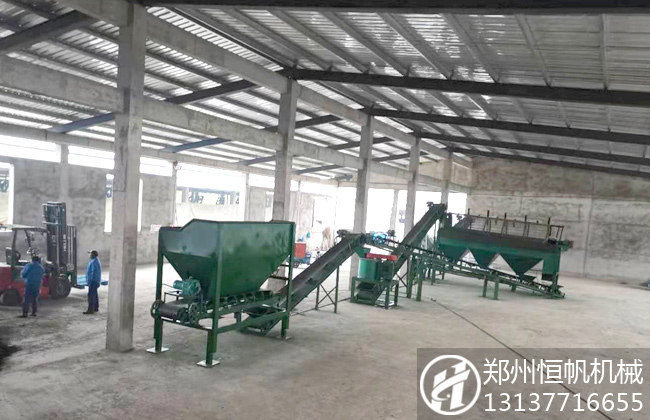 雞羊牛豬糞便制成有機(jī)肥需要用到哪些設(shè)備?配置一整套生產(chǎn)線需要花費多少錢?(圖1) 有機(jī)肥生產(chǎn)線