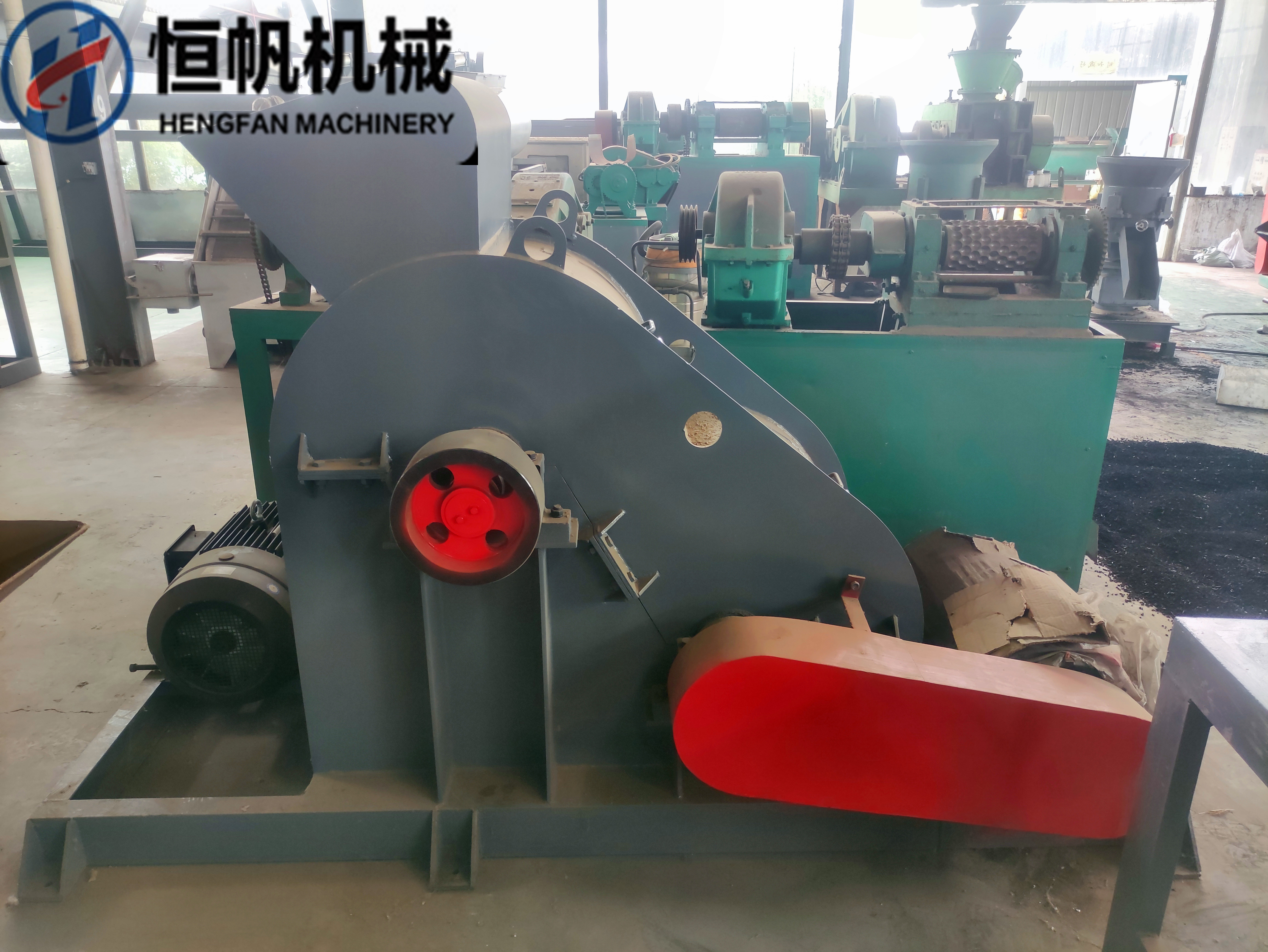 翻堆機與其他類型機如“打翻機”、 “攪拌機”、“螺旋翻攪機”等相比具有顯著特點(圖1) 翻堆機與其他類型機如“打翻機”、 “攪拌機”、“螺旋翻攪機”等相比具有顯著特點(圖1)